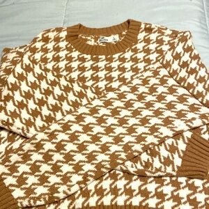 Sweater from Hollister in a size L